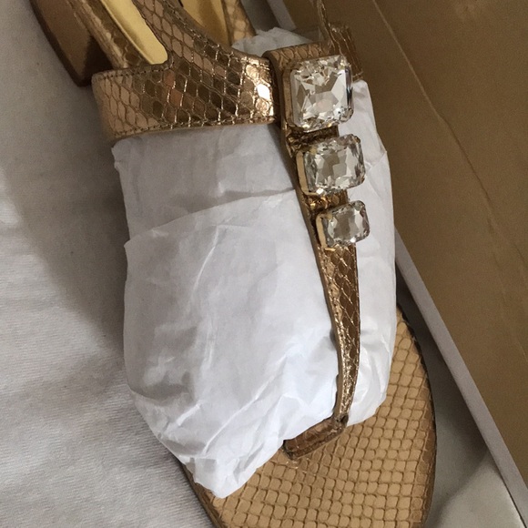 Ladies Michael by Michael Kors Sandals leather Tstrap  Marigold Rhinestones 8.5m - Picture 13 of 15